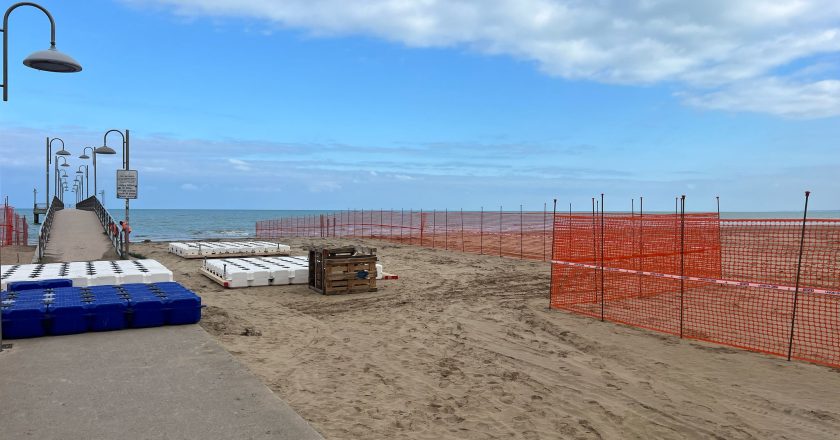 Lavori ai piloni del pontile a Vasto Marina. L’intervento sarà concluso prima dell’estate