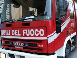 Disagi in Via Luci a Vasto per un tir uscito fuoristrada