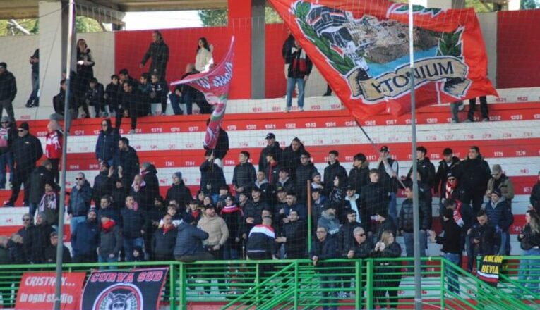 Il giudice di Sulmona: no all’obbligo di dimora per i cinque tifosi della Pro Vasto