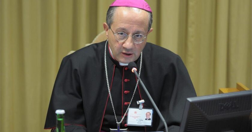 «Papa Francesco si rimette nelle mani di Dio e la sua serenità è esemplare. La morte è un passaggio»