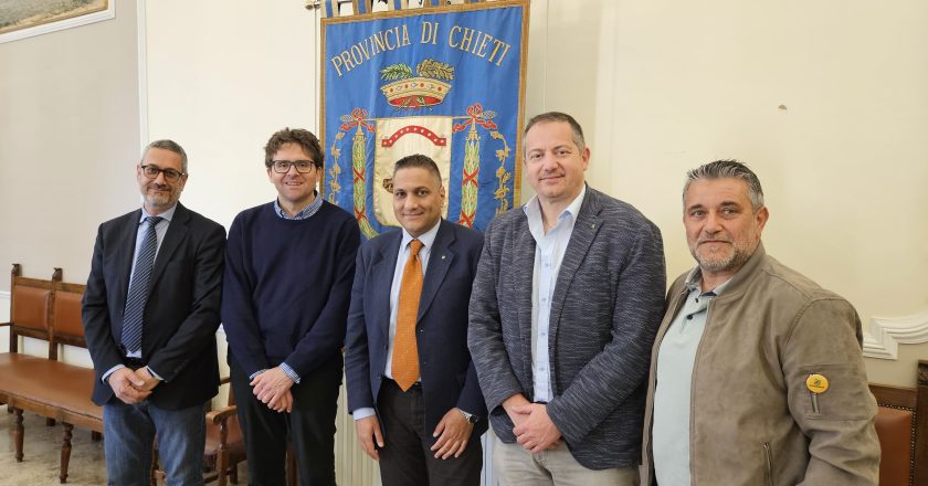 Firmato il protocollo per la realizzazione dell’Ecospiaggia “Canale” a Vasto