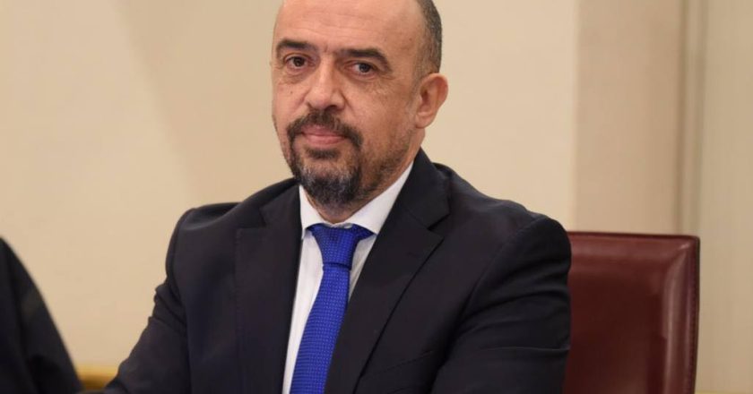 Taglieri (M5S): “Ennesima bocciatura dal tavolo interministeriale sulla sanità per Marsilio. Ora l’abruzzo rischia il commissariamento”
