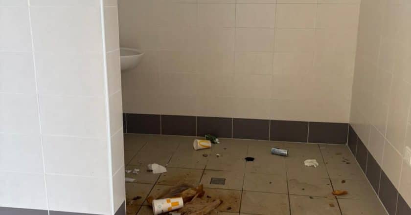 Prospero: “Bagni indecenti e video promozionali: Menna pensi alla pulizia, non alla scena”