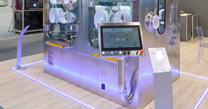Steriline debutta a Pharmintech con un proprio stand: compattezza, innovazione e precisione nel confezionamento asettico per l’industria farmaceutica