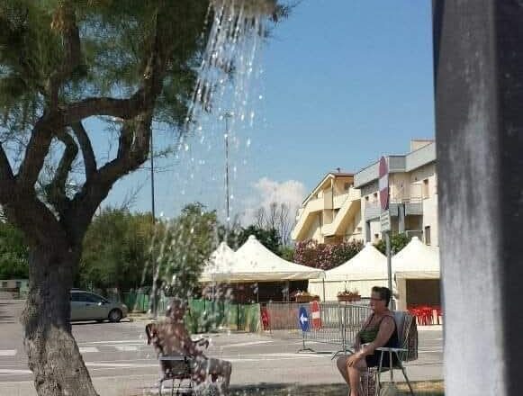 Docce sulla spiaggia libera a Fossacesia: chiuse a causa della nuova normativa sull’acqua potabile