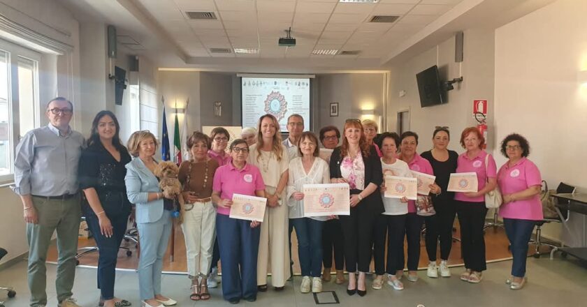 Presentata l’Infiorata all’uncinetto Itinerante 2025” della Pro Loco San Salvo