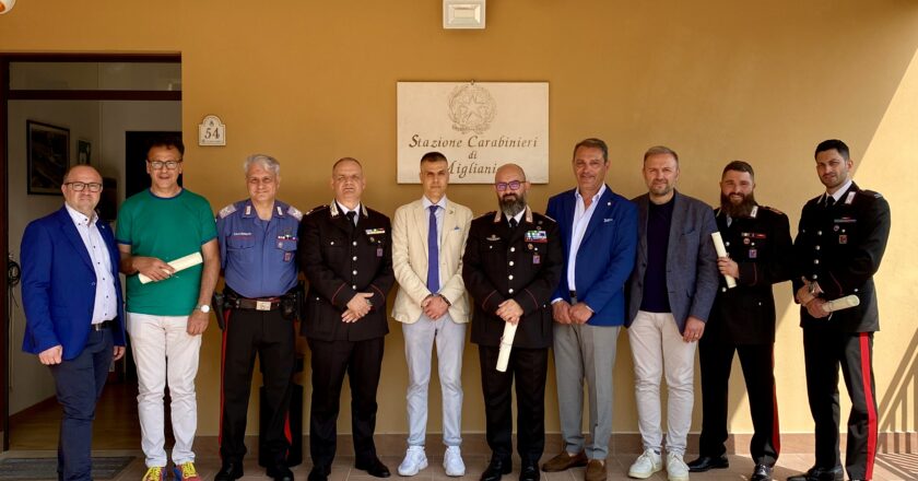Truffe agli anziani, encomi ai Carabinieri di Miglianico: la visita del presidente dell’Osservatorio per la Legalità