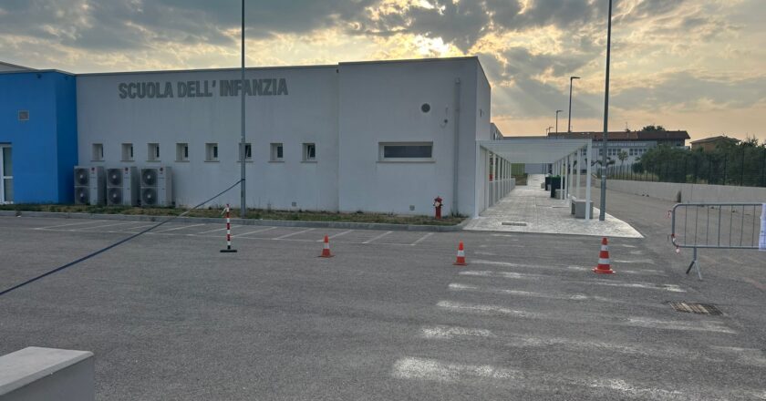 Di Toro e Lippis: “Finalmente i lavori per la nuova pensilina di via Melvin Jones”