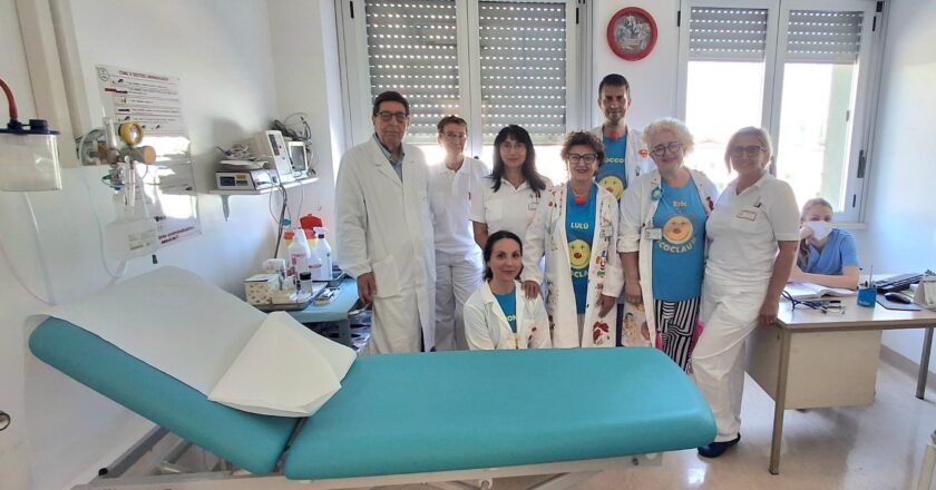 La Ricoclaun dona un lettino pediatrico all’Ospedale di Vasto