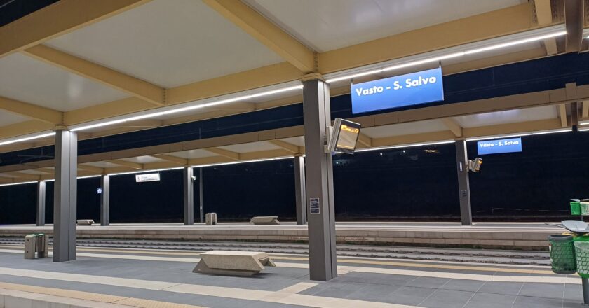 Frecciarosa 2025 in Abruzzo: la prevenzione del tumore al seno viaggia anche su due treni regionali