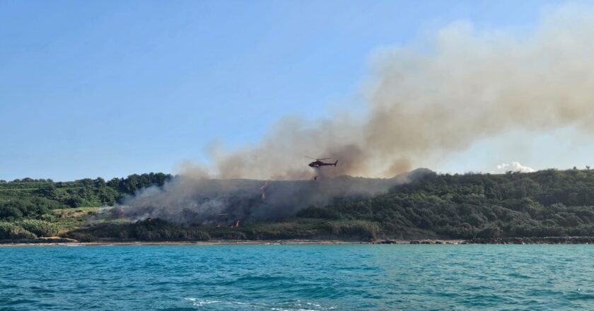 Vasto, l’incendio di ieri ha minacciato la Riserva di Punta Aderci