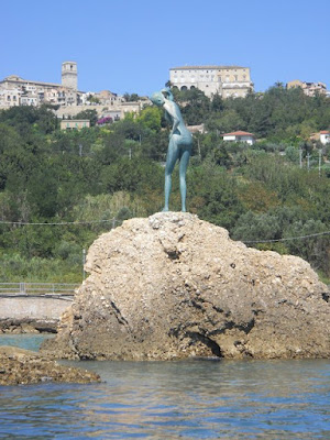 monumento bagnante