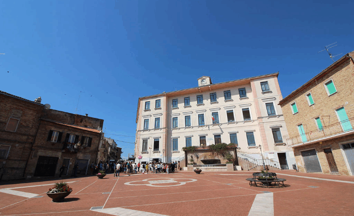 Monteodorisio, ci sono due indagati per l’attentato incendiario al Sindaco Catia Di Fabio