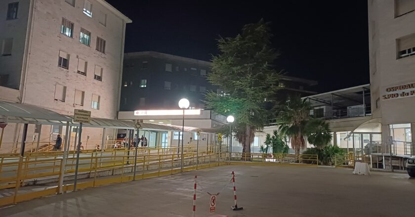 Vasto, auto si ribalta in via S. Onofrio. Un ferito