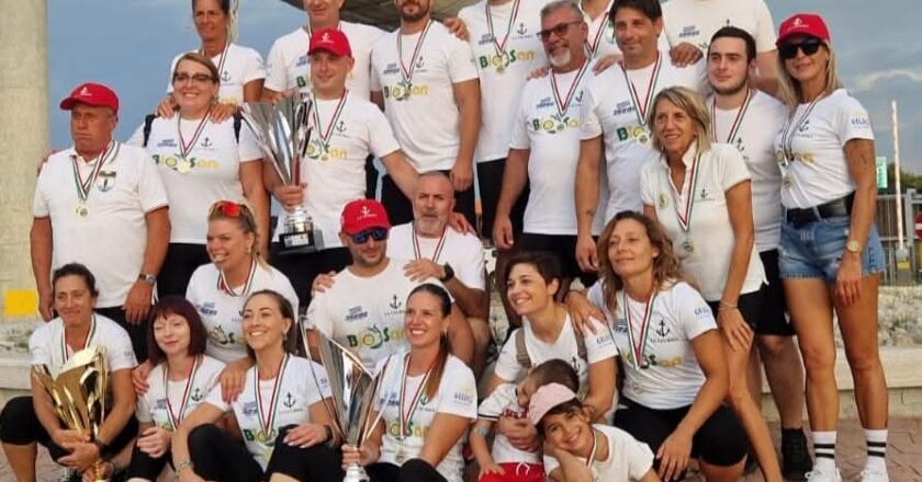 Vasto primeggia alla Regata dei Gonfaloni