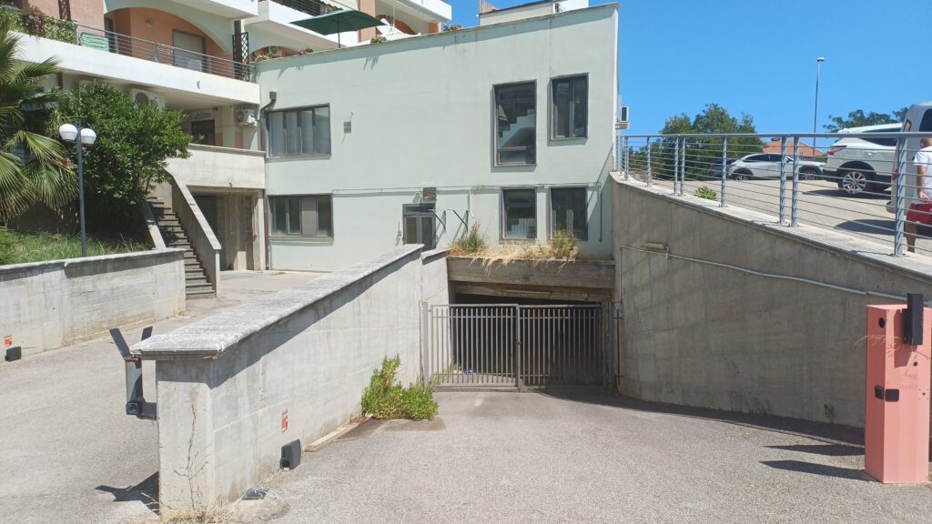 Parcheggio coperto Vasto Marina