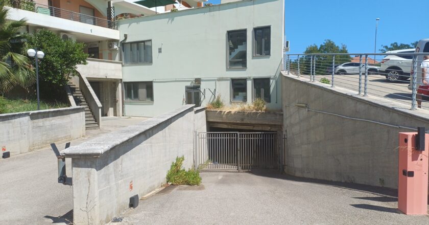 Vasto Marina e il parcheggio coperto da 200 posti ancora chiuso