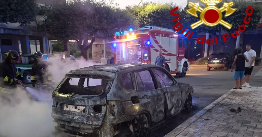 Bmw X3 divorata dalle fiamme, a San Salvo indagini serrate