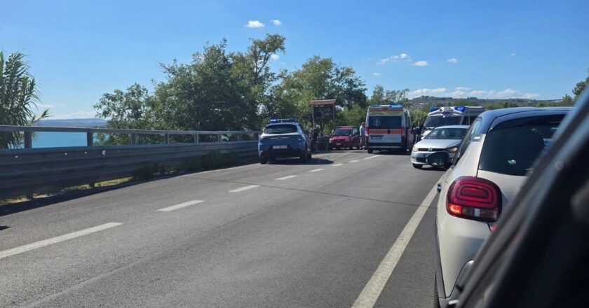 Vasto, incidente mortale sulla Statale 16