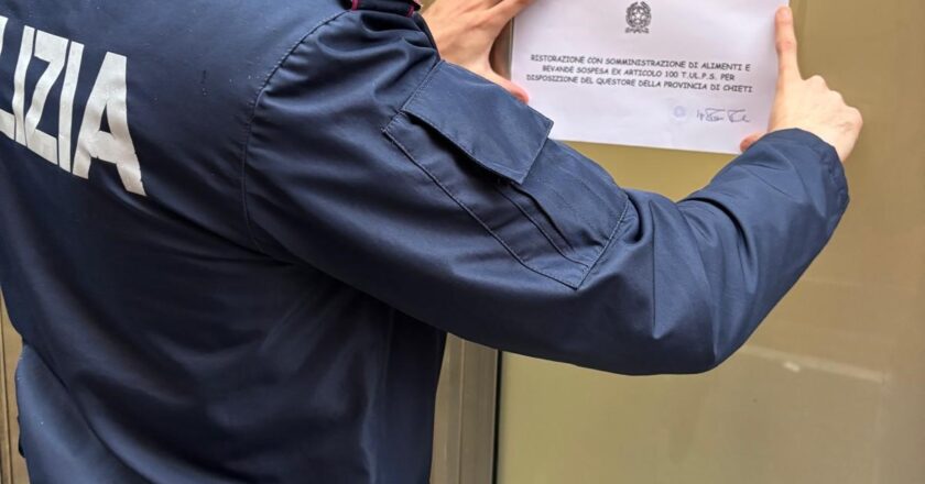 Continuano i controlli e le verifiche nel settore delle Polizia Amministrativa. A Chieti il Questore ha disposto la chiusura provvisoria di un circolo privato frequentato da pregiudicati