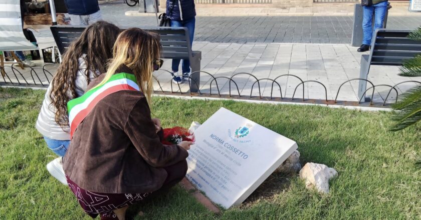 “Una Rosa per Norma”, deposto stamane a San Salvo un mazzo di fiori