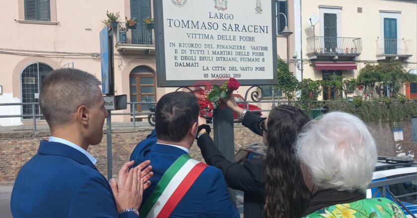 Una rosa per Norma Cossetto, la cerimonia in Largo Saraceni a Vasto