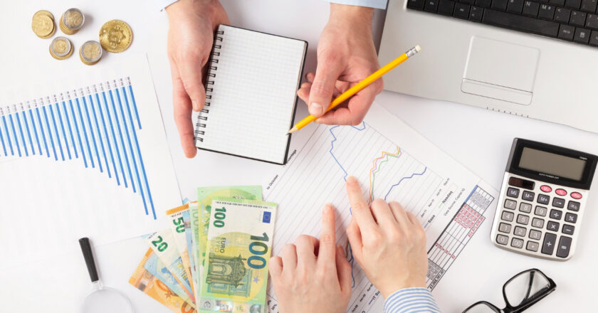 Educazione finanziaria: come gestire il denaro anche senza uno stipendio fisso