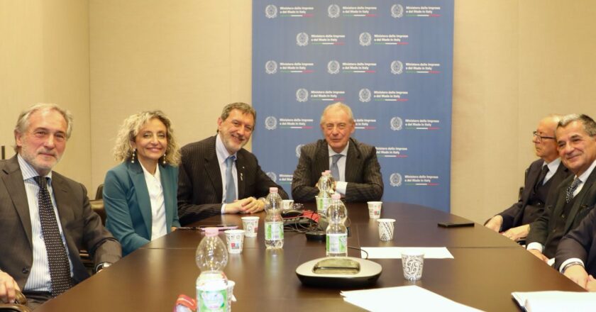 Aerospazio, il Mimit stanzia 28 milioni. Marsilio presenta il nuovo Distretto d’Abruzzo