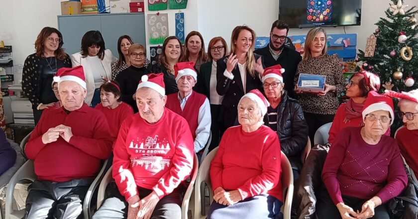 Scambio di auguri al Centro Alzheimer “L’Arcobaleno dei ricordi” di San Salvo