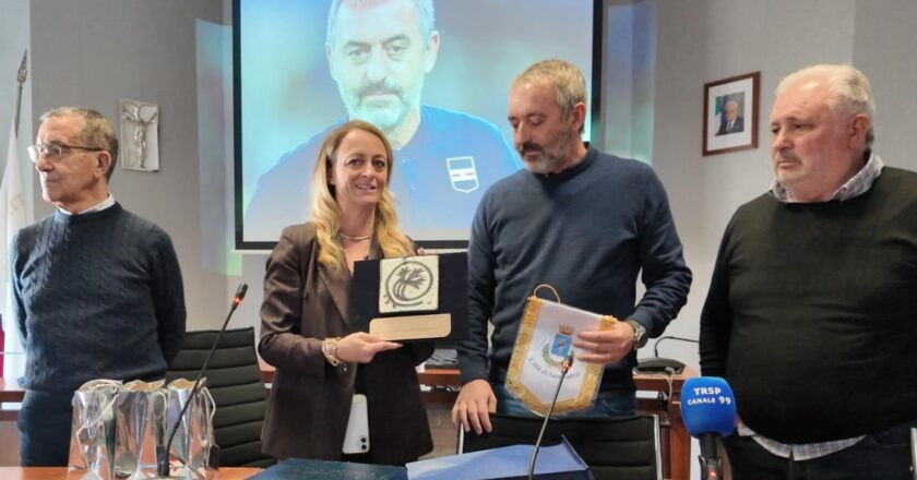 Ragazzi in festa per la presenza di Marco Giampaolo a San Salvo