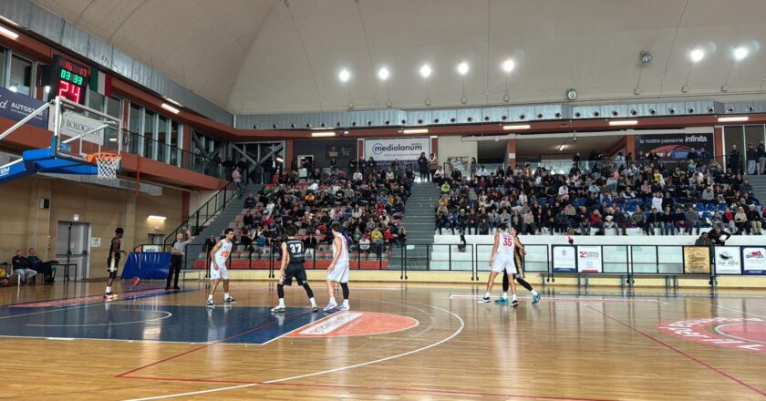 La Vasto Basket cade in casa anche con il Termoli. Sesta sconfitta consecutiva per una crisi senza fine
