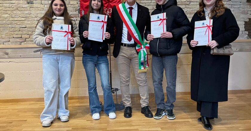 Pollutri, consegnate quattro borse di studio