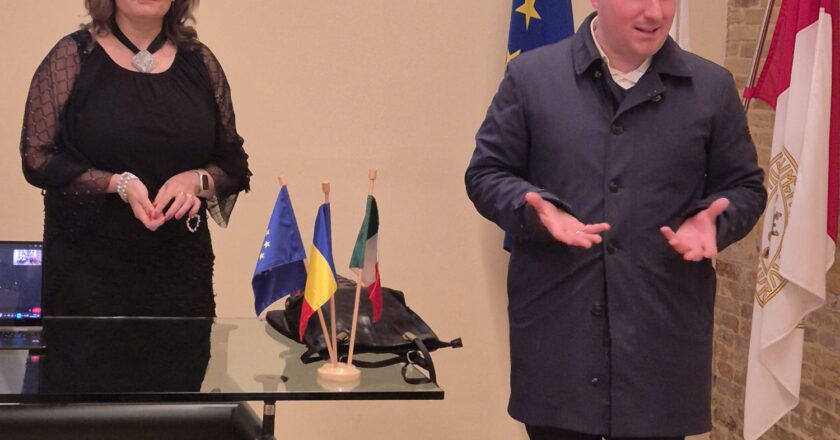 Incontro tra culture per la presentazione del libro “Su dolci corde di silenzio” di Valentina Negritescu