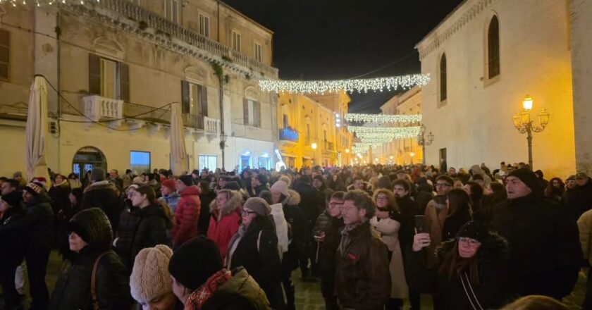 In migliaia alla prima edizione della grande e travolgente festa di Capodanno in Piazza Pudente