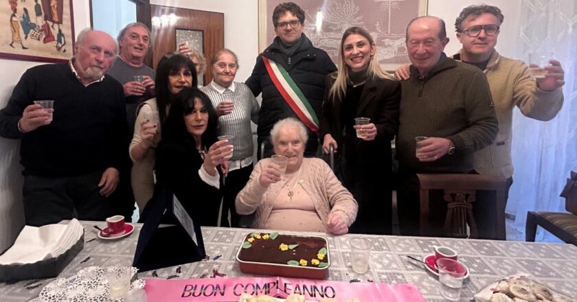 Onelia Tracchia festeggia 104 anni, Vasto si conferma città con una straordinaria concentrazione di centenari