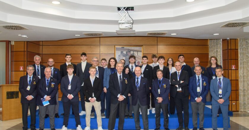 “Studenti del Mattioli e Palizzi-Mattei di Vasto a Palazzo Aeronautica su aerospazio e sfide globali”