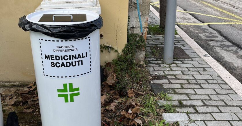 Scerni, installati i nuovi punti di raccolta per le pile esauste e per i medicinali scaduti