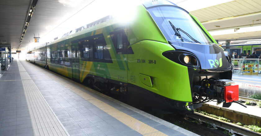 Oggi Trenitalia presenta due nuovi treni elettrici