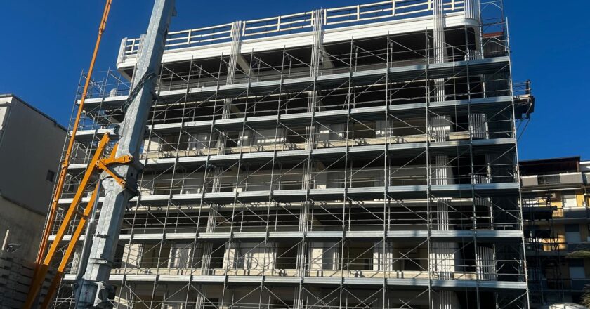 Scontro legale per l’edificio a Vasto Marina. No del Tar al ricorso dei residenti