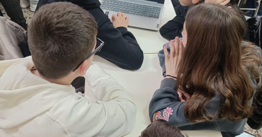 Dante 2.0: il Sommo Poeta diventa digitale alla Paolucci di Vasto