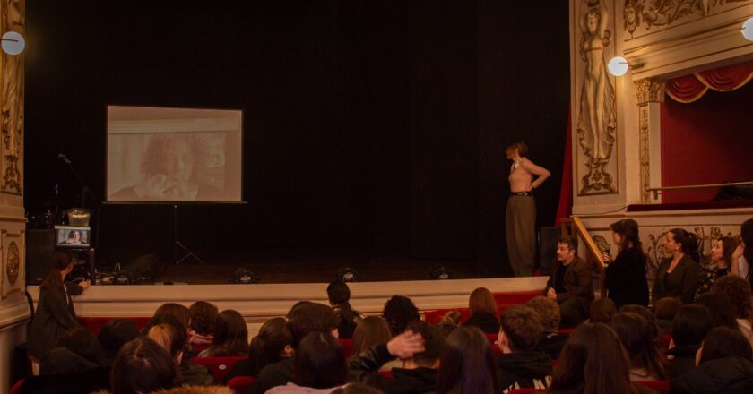 Vasto, al teatro Rossetti lo spettacolo “Dove io splendo”, avvio del progetto per l’educazione all’affettività
