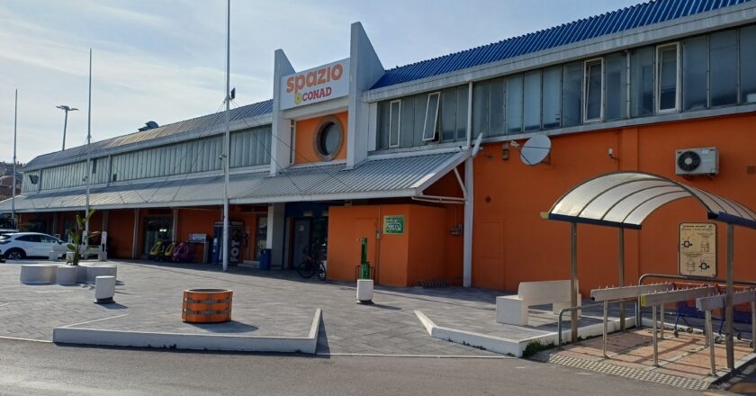 Funerali Sciorilli, Spazio Conad oggi chiuso due ore, dalle 14,30 alle 16,30, in segno di lutto