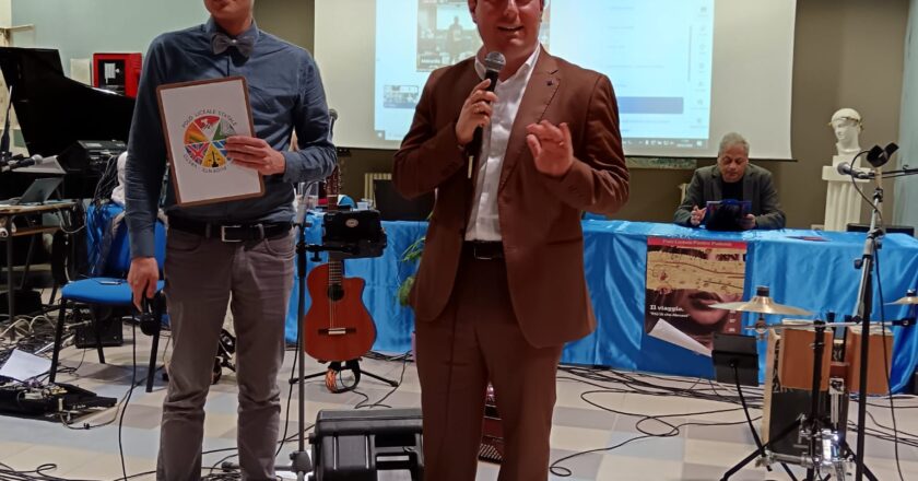 Le parole del mare e le parole del canto: si sono concluse con altri due ospiti eccezionali e con grande successo, le Giornate Umanistiche, XIII Edizione del Pàntini Pudente