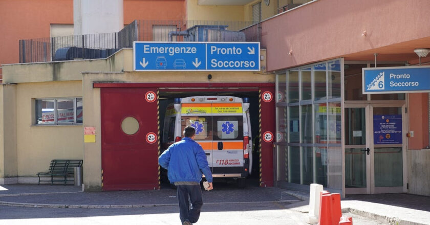 Aggressione al Pronto soccorso di Chieti, uomo arrestato dalla polizia