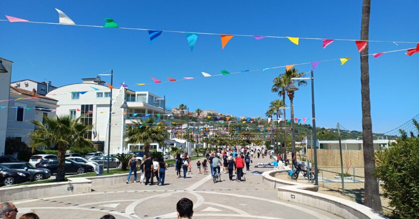 Vasto, la bella stagione è partita senza personale. Mancano camerieri e bagnini