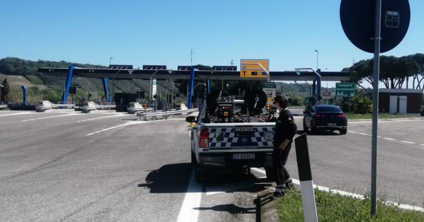 Frana di Petacciato: volontari in prima linea al casello di Vasto Nord
