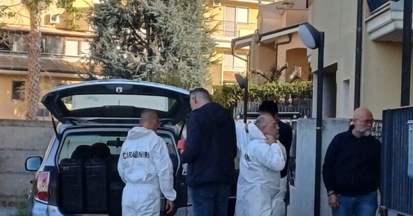 Omicidio Vasto, i Ris nell’appartamento Sciorilli