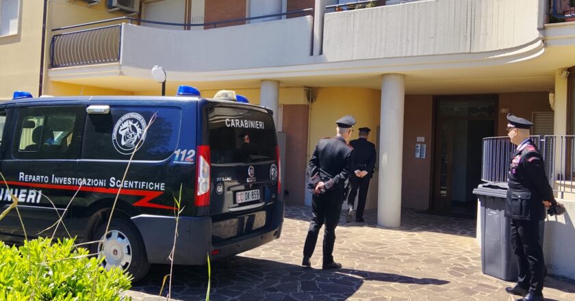 Caso Sciorilli, le dinamiche dell’omicidio sono ancora da chiarire. Ecco perchè nella palazzina tornano i Ris