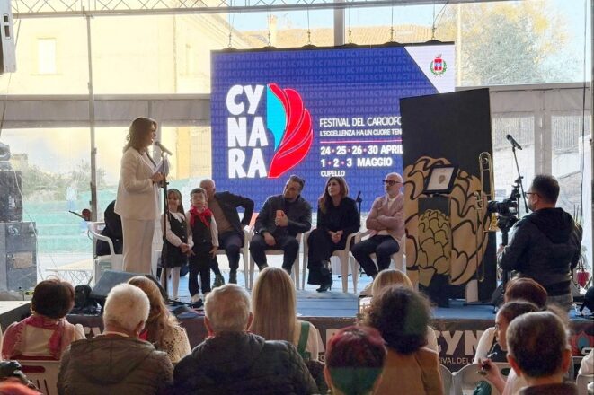 Cupello, il Festival del Carciofo e la Giovane Corale Cupellese con il Maestro Enrico Melozzi