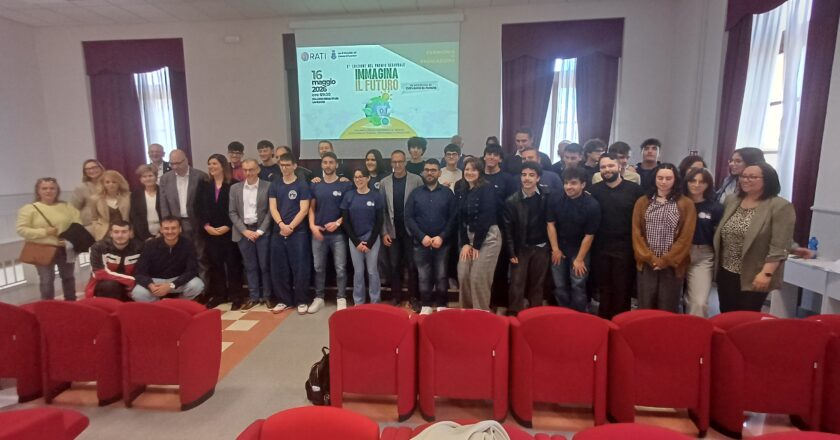 L’Istituto Omnicomprensivo “Mattioli – D’Acquisto” di San Salvo conquista il secondo premio al concorso regionale “RATI Immagina il Futuro”